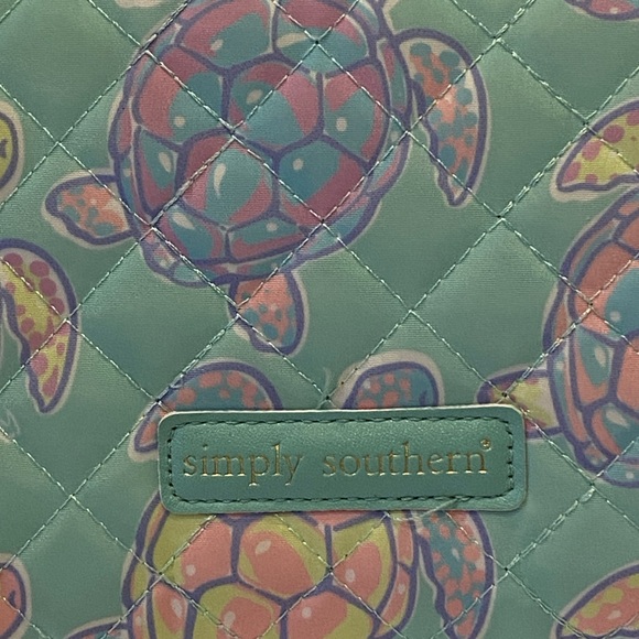 Simply Southern Collection Quilted Phone Wallet Wristlet Turtles Seafoam NWT - Picture 3 of 7
